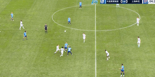 足协杯:大连英博1-0战胜申花晋级四强,黄子豪与米内罗双双染红